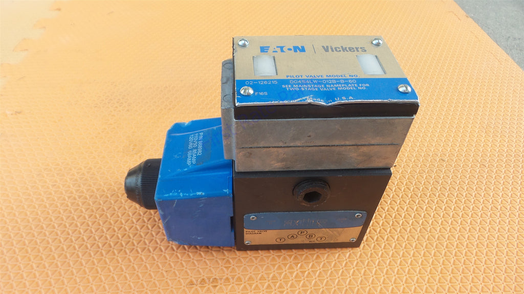 Vickers DG4S4LW-012B-B-60 Directional Control Valve 02-126215 Solenoid